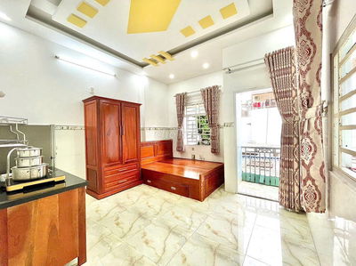 PHÒNG BAN CÔNG FULL NỘI THẤT THOÁNG MÁT – NHẤT CHI MAI TÂN BÌNH – 4TR5