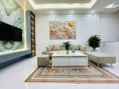 Nhà Đẹp Bạch Mai, Hai Bà Trưng 40m, 5 tầng, mt 4.3m, giá 8.38 tỷ.