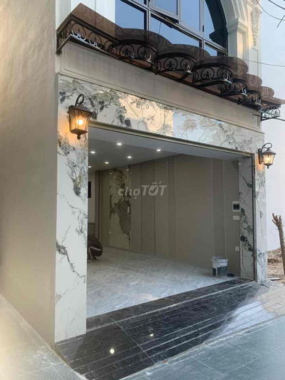 42m 6t mt 4,1 m đàm quang trung , lb . thang máy , ô tô bào nhà