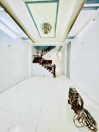 Cho Thuê Nhà Sạch Sẻ DT 4x16 1Trệt 2Lầu 4Pn 5Wc Sân Hẻm 8M Xe Tải