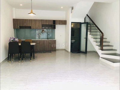 Bán nhà mới đường Trương Công Định