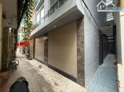 Nhà Vũ Ngọc Phan Láng Hạ Đống Đa 33m 7,5Tỷ 6Tầng Mt4.3m Trung Tâm Nhà Mới Thang Má Ở Sướng