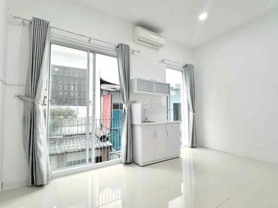 Phòng Đẹp Chấn Động -26 Phạm Hữu Lầu Quận 7, Lầu 1 Full NT
