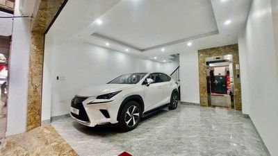 CHỈ 16 TỶ MẶT NGÕ LÔ GÓC KD 91 HOÀNG QUỐC VIỆT -GARA Ô TÔ THANG MÁY.