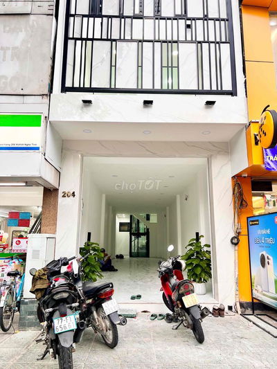 BÁN GẤP! 02MT HUỲNH VĂN BÁNH, ĐOẠN ĐẸP NGAY NGUYỄN VĂN TRỖI, 14,3 TỶ