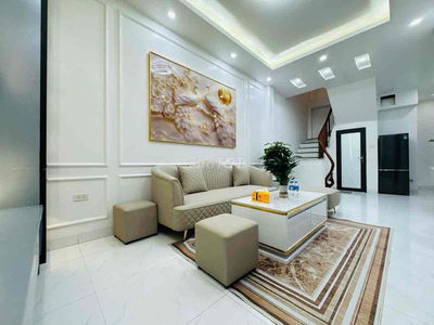 Siêu phẩm Bạch Mai 40m2 , 5 tầng , full nội thất , gần phố cổ , 1 km t