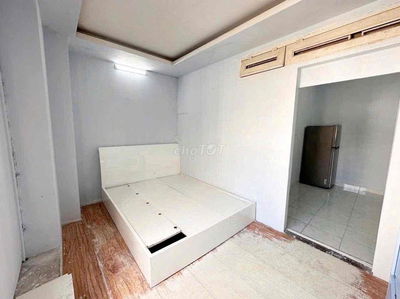 CĂN HỘ 1PN CỬA SỔ 45M2 | NGAY CMT8 Q10 gần Vòng Xoay Dân Chủ