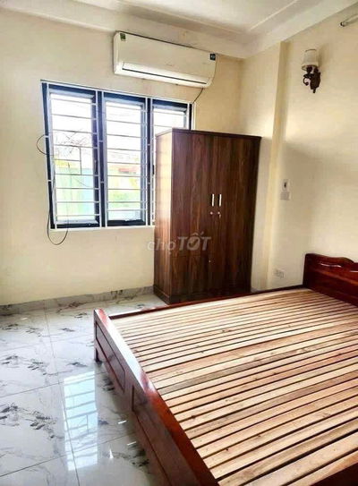 Có phòng khép kín ngõ 110 Trần Duy hưng có 2 toà cho thuê