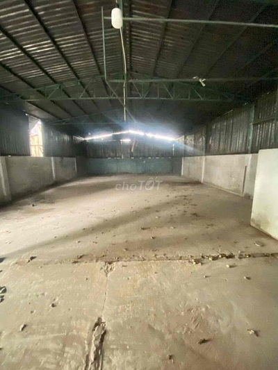 CHO THUÊ KHO XƯỞNG 8x30m - 11 TRIỆU - TRẦN CAO - LÀM ĐA NGHÀNH