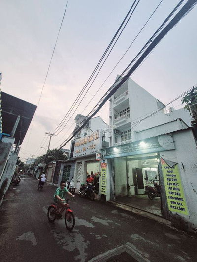 HXH 8M VÀO NHÀ-80M2-NGANG 5M-4TẦNG-5PN-PHẠM VAN CHIÊU P9 GV-CHỈ 9TỶ5TL