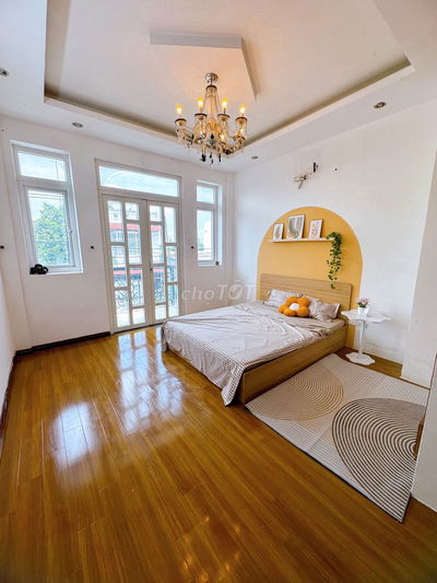 CHDV Ban Công Siêu Rộng – 3 Người, Đường Vườn Lài, ĐH Nguyễn Tất Thành