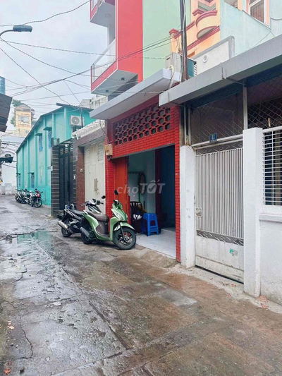 Chính chủ cho thuê nhà 1 trệt 1 lầu 63m2 có ban công thoáng