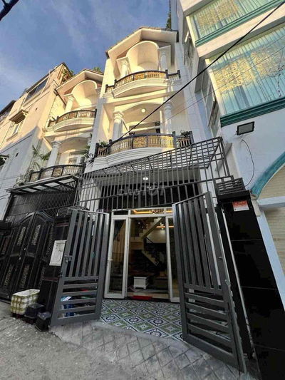 Bán gấp nhà Lãnh Binh Thăng. Phường 8. Quận 11. Giá 5 tỷ 450