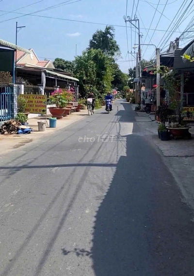 Bán tháo căn nhà cấp 4 ở Tân Phú Trung, Củ Chi,115m2, 680trieu, sổ sẵn