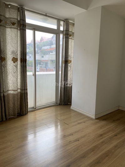 Cần cho thuê căn hộ chung cư Thuận Việt, 3PN, nhà rộng, có sân vườn