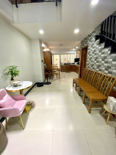 Nhà mặt tiền đường số 34 Cao Đức Lân, gần công viên, full nội thất