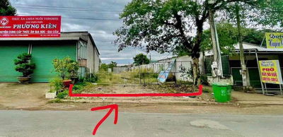 đất đầu khu dân cư