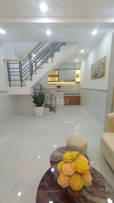 CHO THUÊ NHÀ 2PN 2WC MỚI KEN NỘI THẤT CƠ BẢN BÙI QUANG LÀ P12