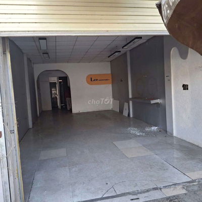 NHÀ RỘNG 8TR MẶT TIỀN LÊ THẠCH HOÀ AN