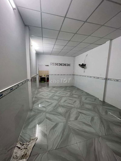 Nhà cho thuê Hương Lộ 2 gần Bốn Xã (1 lầu suốt 2WC) nhà sạch sẽ