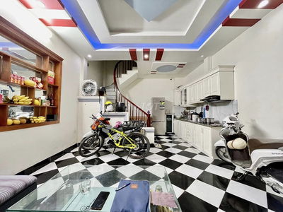 Siêu đẹp Trần Duy Hưng, ngõ thông, oto gần, tặng nội thất 38m*5T