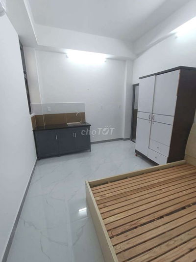 Phòng cửa sổ 25m2 đủ nội thất Trường Thọ Thủ Đức