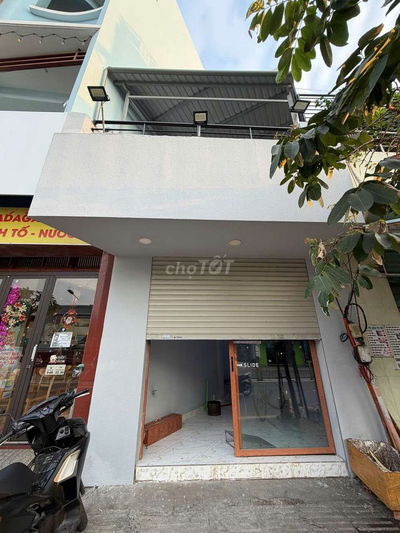 Mặt tiền Phạm Văn Chí, P7,Q6 giá rẻ 30tr