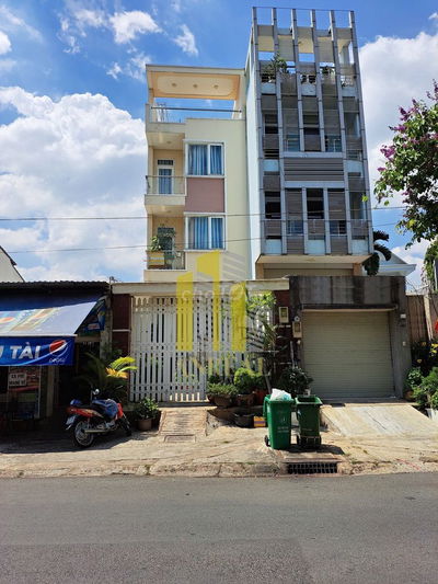 NHÀ PHỐ QUỐC HƯƠNG 3 LẦU CHO THUÊ GIÁ 35 TRIỆU