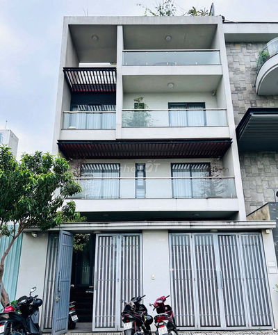 NHÀ ĐƯỜNG HỒ VĂN HUÊ DIỆN TÍCH: 8X20M HẦM TRỆT 3 LẦU CHO THUÊ