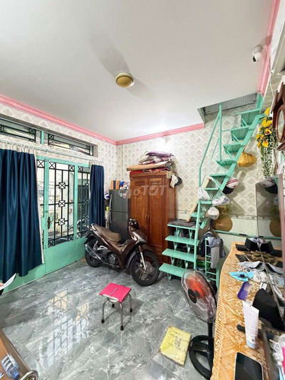 Nhà Nhỏ 3 Tầng 2 PN Ngay Siêu Thị Emart, Chợ Gò Vấp