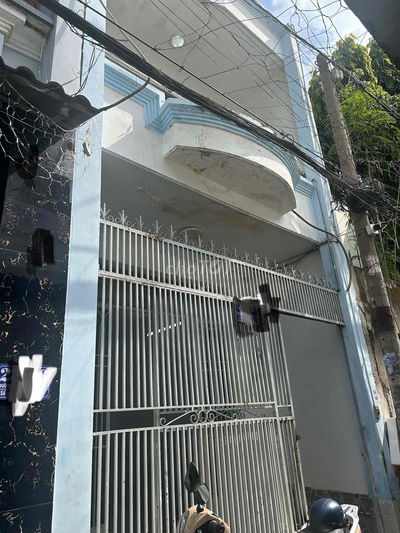 NHÀ RỘNG 4*13m 1LẦU 3PN 2WC 1/ĐƯỜNG SỐ 8 P11