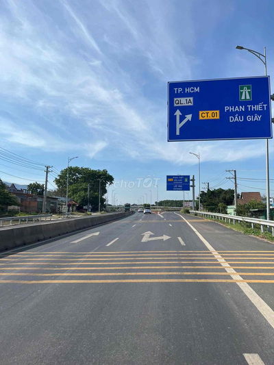 300 triệu một sào Phủ Hồng Xuân Hưng Xuân Lộc