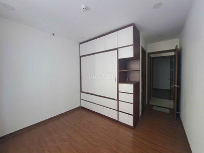 Cần cho thuê căn hộ tầng 7 72m2 2 PN phú đông premier