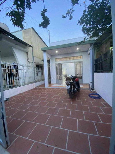 Bán nhà 110m2 gần chợ Đồn sổ riêng,Thổ cư (P.Bửu Hoà)Giá Tốt