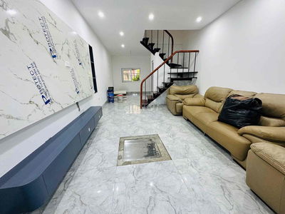 bán gấp nhà 2 tầng 2 ngủ