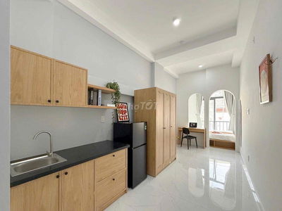 1PN - Tách Bếp - Balcon - Phòng Mới Giá Tốt Ngay Tô Hiến Thành Quận 10