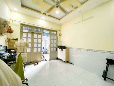 CHỈ 3 TỶ NHỎ-NHÀ BÁN TKTQ-KO LỘ GIỚI-KO QH-HẺM SẠCH,NGAY AEON-GIÁ TL