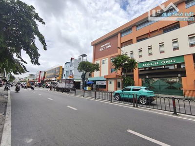 Bán nhà mặt tiền Dương Bá Trạc Quận 8 – 3 tầng, chỉ hơn 8 tỷ