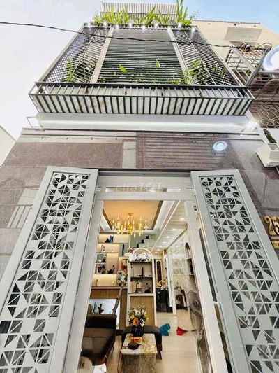 🔥 NHÀ ĐẸP TRẦN XUÂN SOẠN – DỌN VÀO Ở NGAY 💰 GIÁ: 6,9 TỶ  🏠 Trệt + 2 lầ