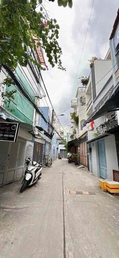 1/hẻm 6m đường Lạc Long Quân,p.11,tân bình