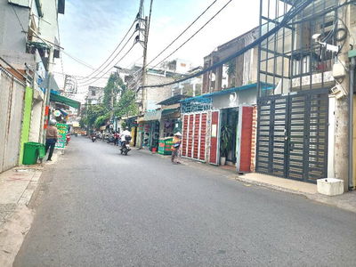 ÔNG TẠ, BẢY HIỀN, MẶT TIỀN CMT8 BÀNH VĂN TRÂN. 4 PHÒNG NGỦ.