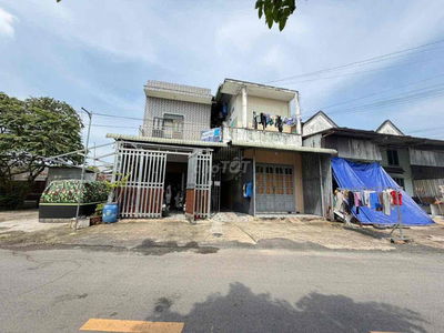 Nhà mặt tiền kinh doanh gần chợ Thông Dụng, phường An Phú, TP Dĩ An.