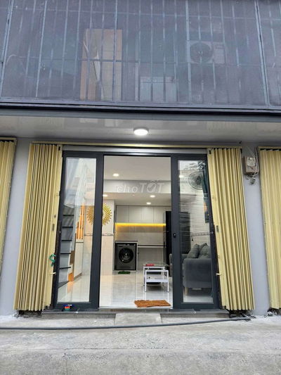 Cho thuê mặt tiền đường hẻm chính ở lê văn lương