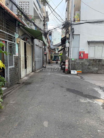 Nhà hẻm đẹp ,Cách Mạng Tháng 8.  Tân Bình