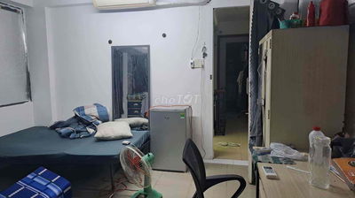 phòng bancol lầu 3. 25m2 đường đặng thuỳ trâm f13 binh thanh