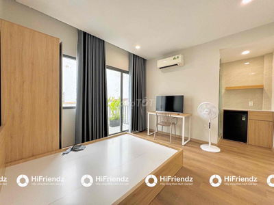 Phòng Ban Công Full Nội Thất Mới 100% Quận 10