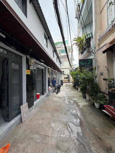 Nhà hẻm xe hơi 192 Bùi Văn Ba Tân Thuận Q7 dt 3x6,3m