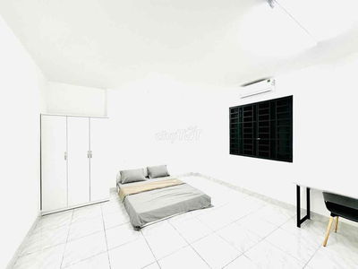 p mới cho thuê rộng rãi gần cv làng hoa giờ giấc tự do không chung chủ