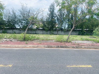 Cần bán gấp lô 121m2, trục thông ngay ĐH FPT Đà Nẵng