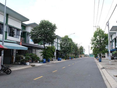 Bán căn Shophouse 2 tầng 85m2 tại KĐT Oasis City, Giá 1,75 tỷ